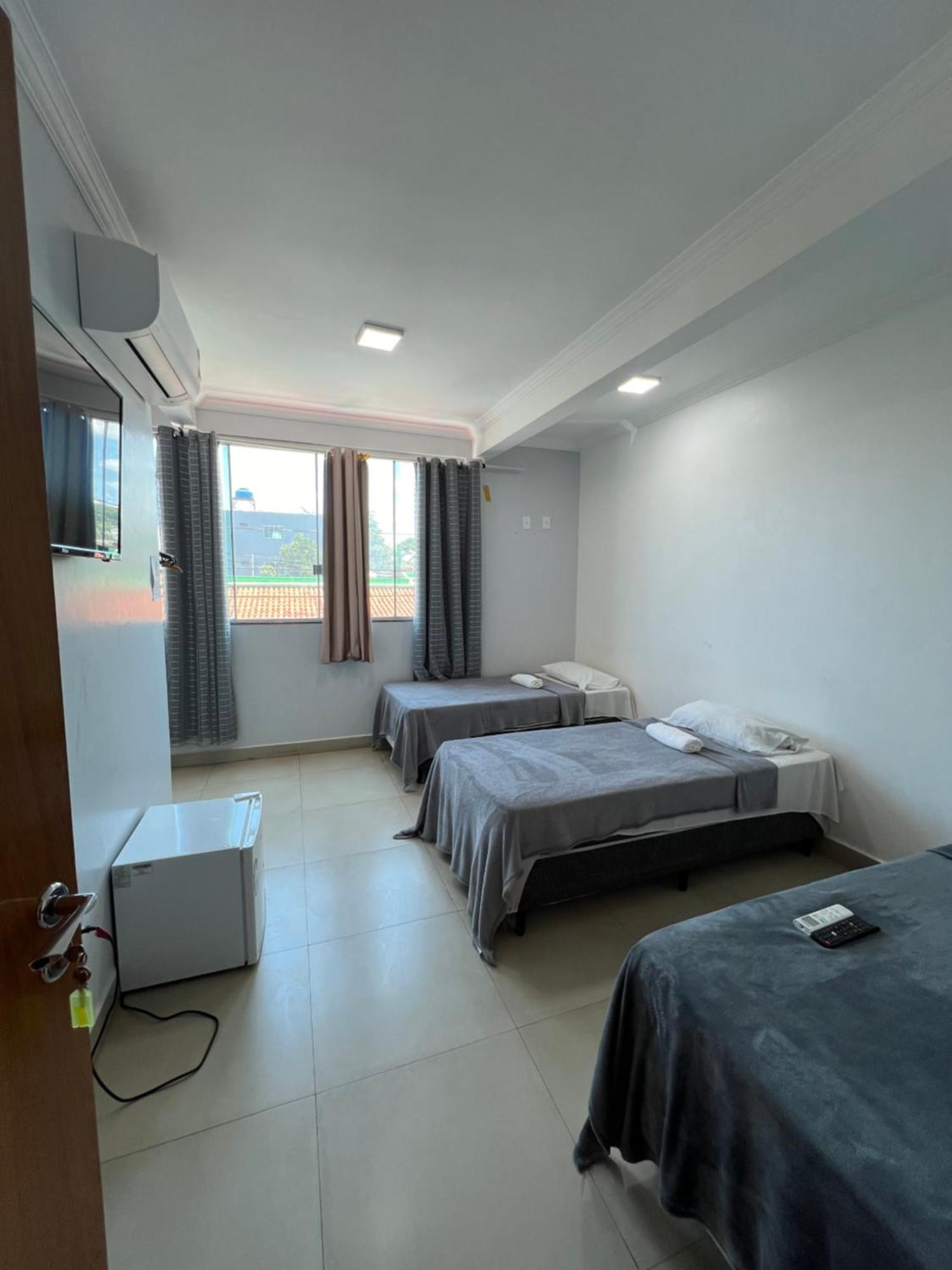 Hotel Brasilia - Centro Luaran gambar